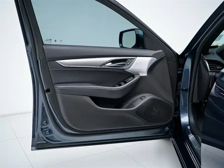 Cadillac Cadillac CT5 2022 28T Luxury 2022 - thumbnail 13