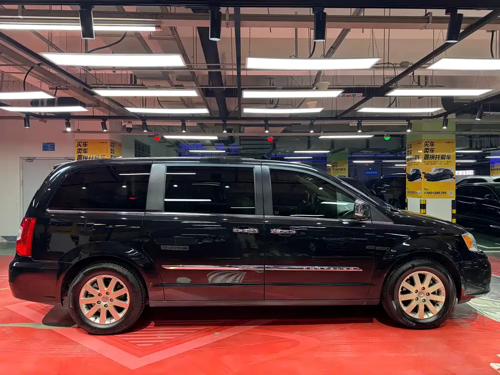 Chrysler Dodge Grand Caravan 2013 3.6L Luxury Edition 2015 - thumbnail 4
