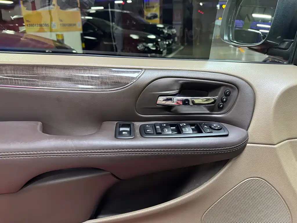Chrysler Dodge Grand Caravan 2013 3.6L Luxury Edition 2015 - thumbnail 15