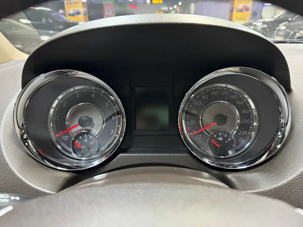 Chrysler Dodge Grand Caravan 2013 3.6L Luxury Edition 2015 - thumbnail 19