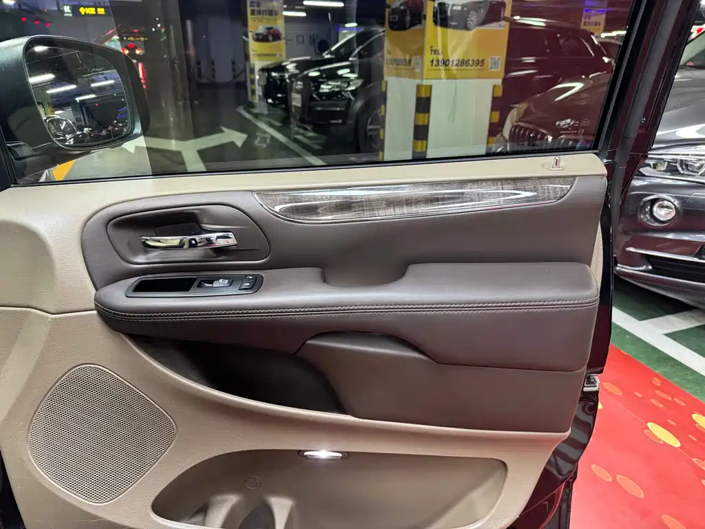 Chrysler Dodge Grand Caravan 2013 3.6L Luxury Edition 2015 - thumbnail 24