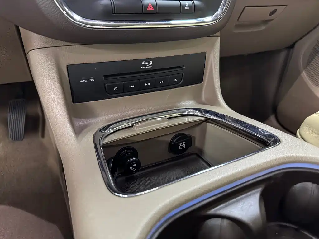 Chrysler Dodge Grand Caravan 2013 3.6L Luxury Edition 2015 - thumbnail 30