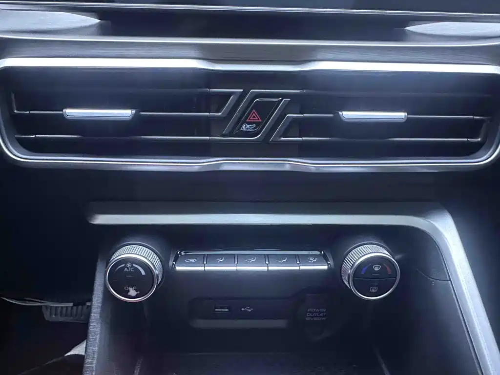 Geely Auto Geely Binyue 2021 1.4T DCT Platinum Edition 2022 - thumbnail 11