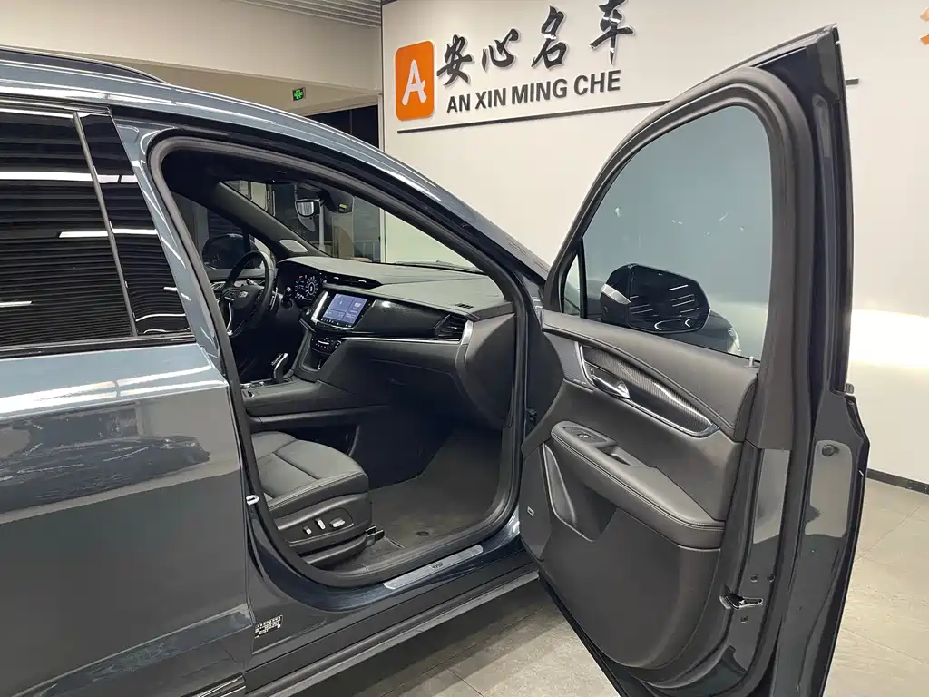 Cadillac Cadillac XT6 2025 2.0T Six-seat AWD Premium Executive Black Badge Edition 2024 - thumbnail 9