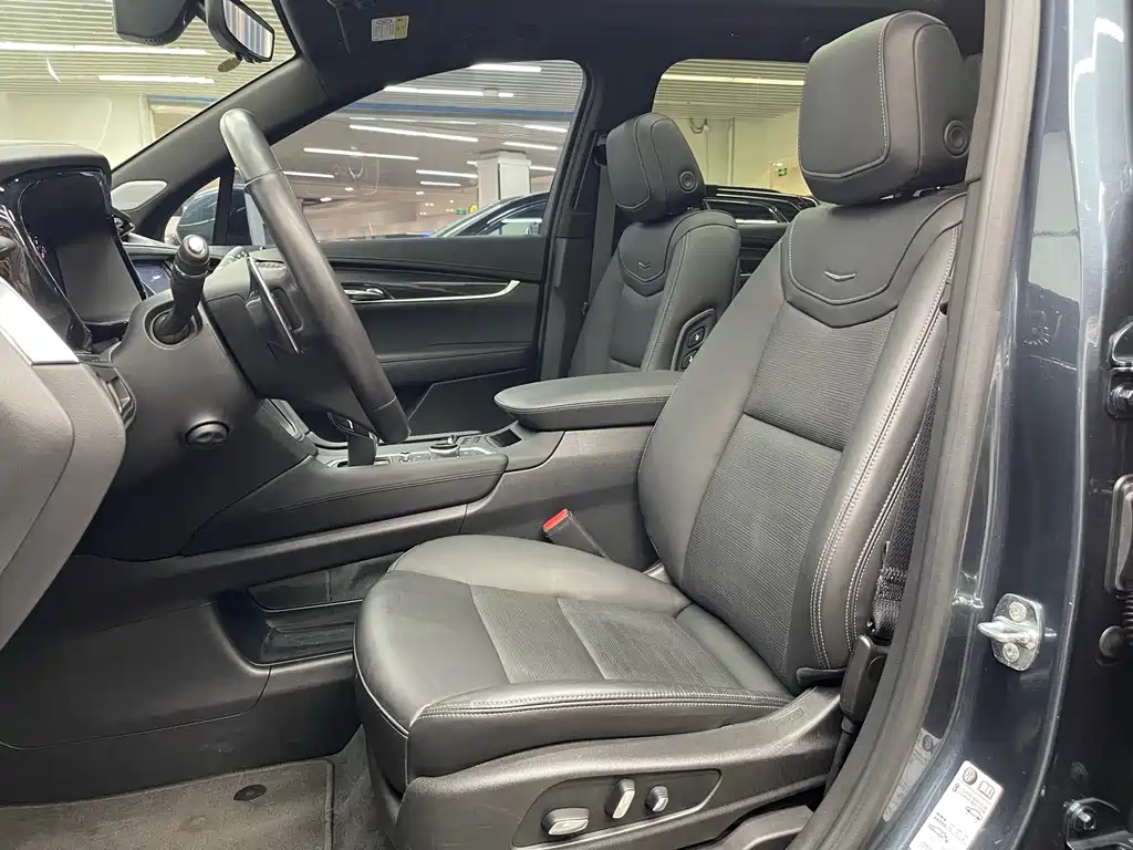 Cadillac Cadillac XT6 2025 2.0T Six-seat AWD Premium Executive Black Badge Edition 2024 - thumbnail 10