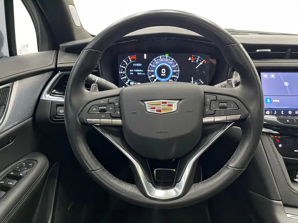 Cadillac Cadillac XT6 2025 2.0T Six-seat AWD Premium Executive Black Badge Edition 2024 - thumbnail 17