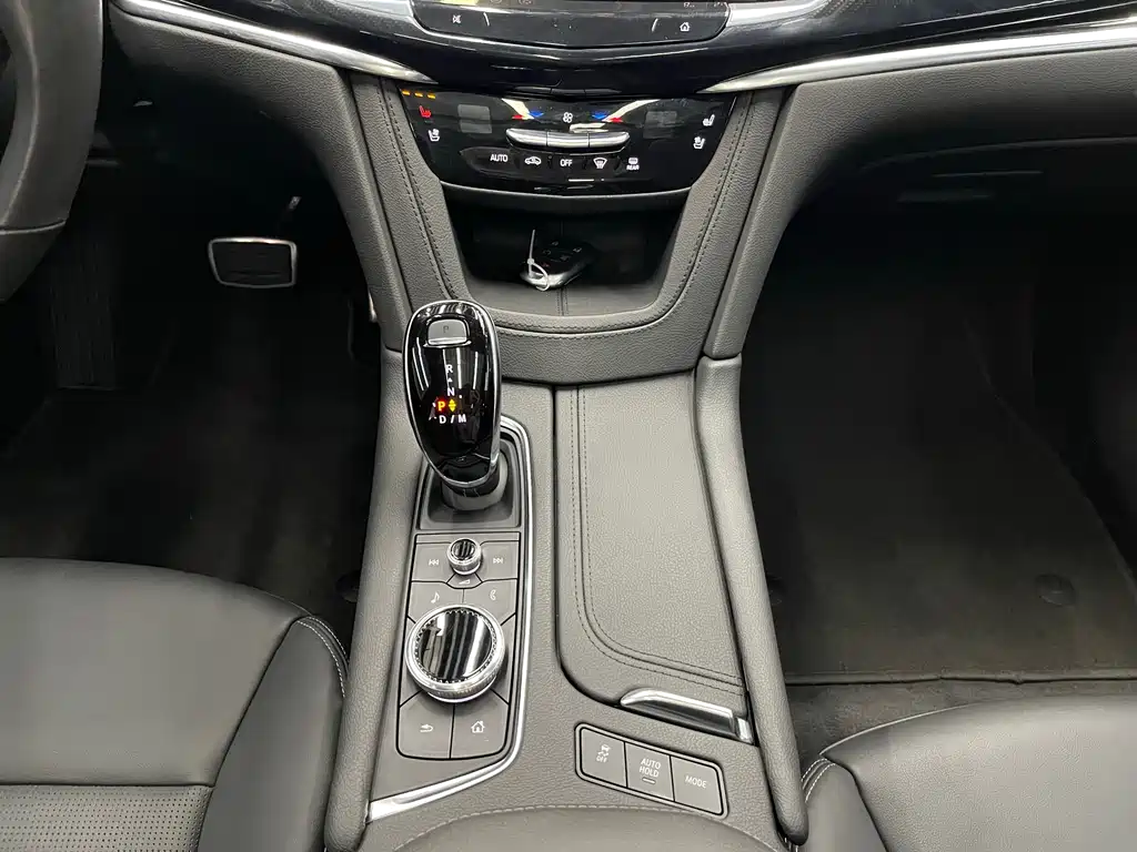 Cadillac Cadillac XT6 2025 2.0T Six-seat AWD Premium Executive Black Badge Edition 2024 - thumbnail 19