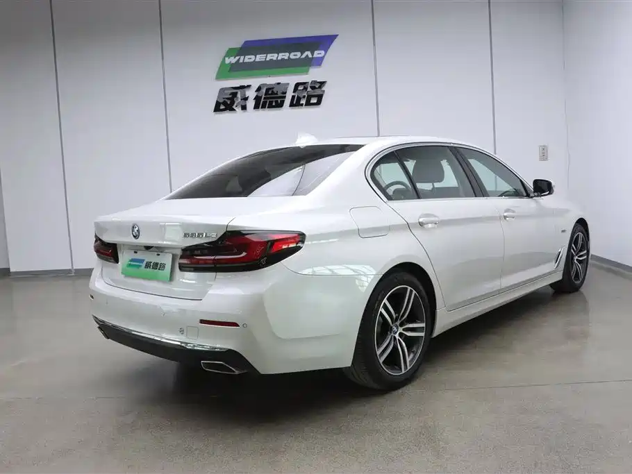 BMW BMW 5 Series New Energy 2022 535Le Luxury Package 2021 - thumbnail 4