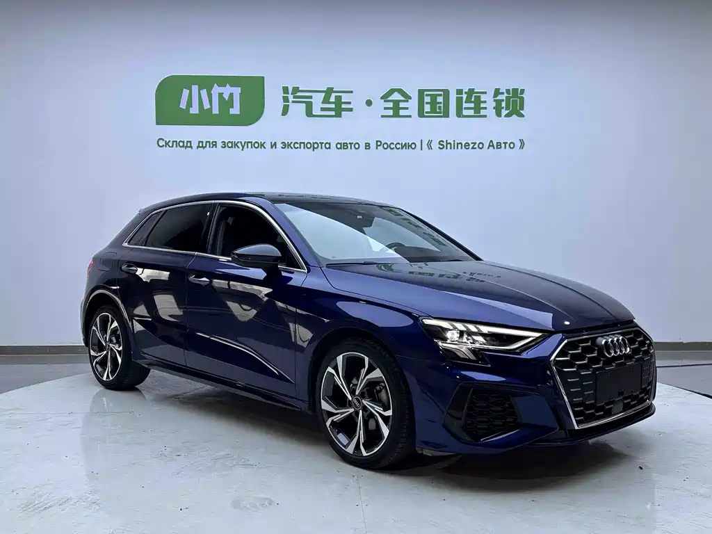 Audi Audi A3 2022 Sportback 35 TFSI Luxury Sport Model 2023 - thumbnail 3