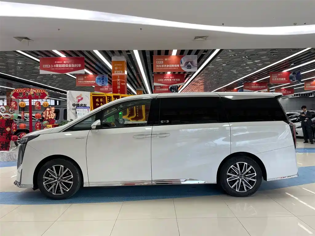 GAC Trumpchi GAC Trumpchi M8 2024 Master Series 400T Supreme Edition 2023 - thumbnail 4