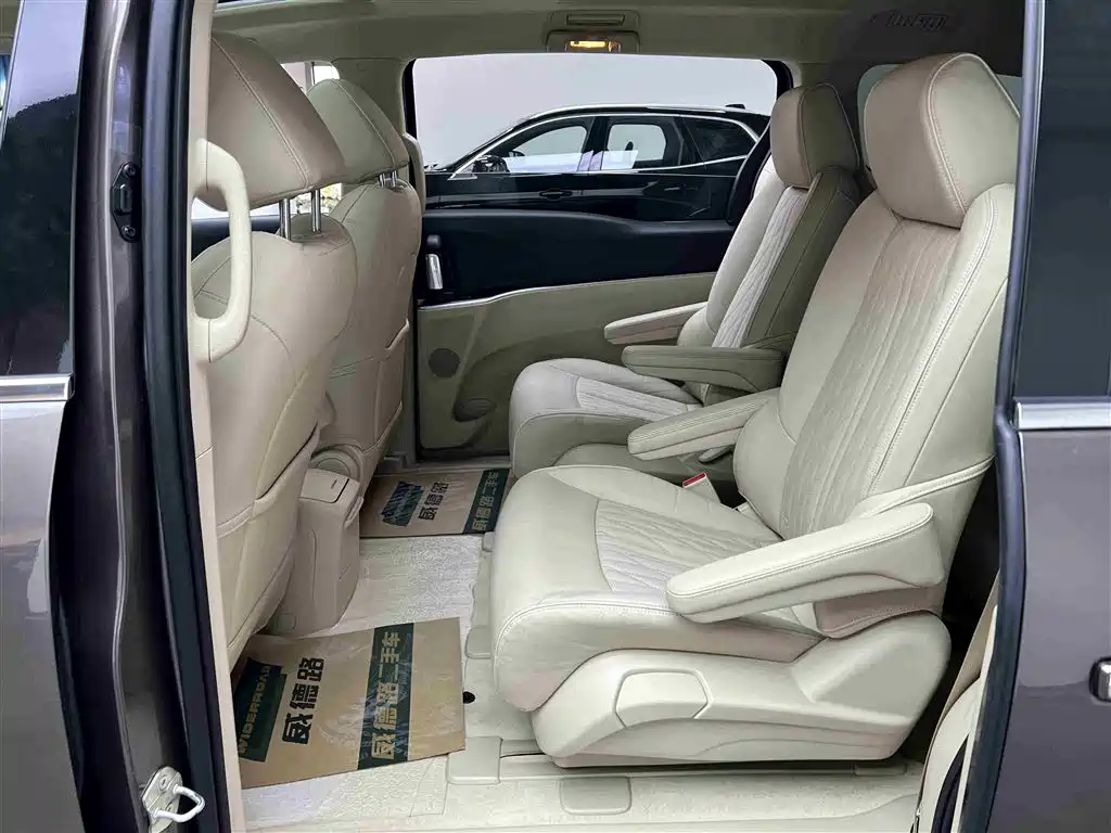 Buick Buick GL8 2023 Land Business Class Luxury Edition 2025 - thumbnail 11