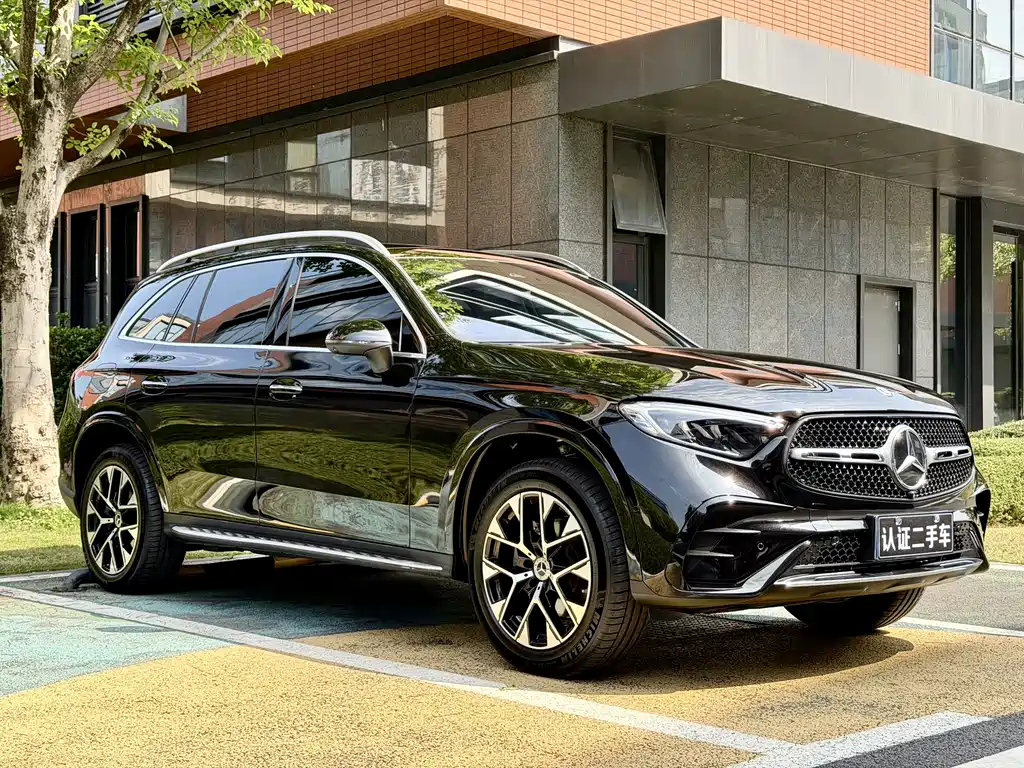 Mercedes-Benz Mercedes-Benz GLC 2023 GLC 260 L 4MATIC Luxury 7-seat 2023 - thumbnail 3