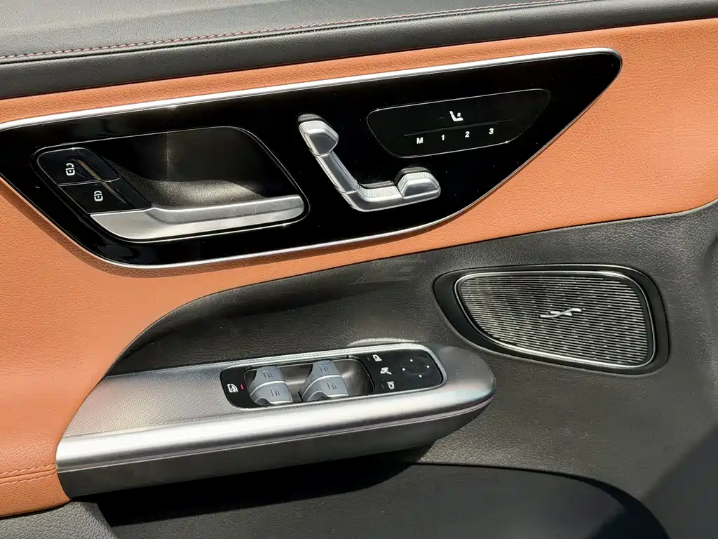 Mercedes-Benz Mercedes-Benz GLC 2023 GLC 260 L 4MATIC Luxury 7-seat 2023 - thumbnail 12