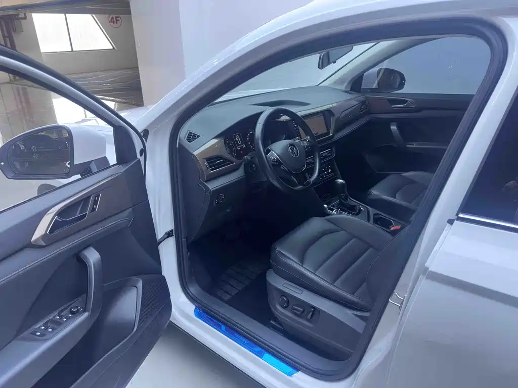 Volkswagen Volkswagen Tharu 2021 280TSI Front-Wheel Drive Luxury Plus Edition 2021 - thumbnail 11