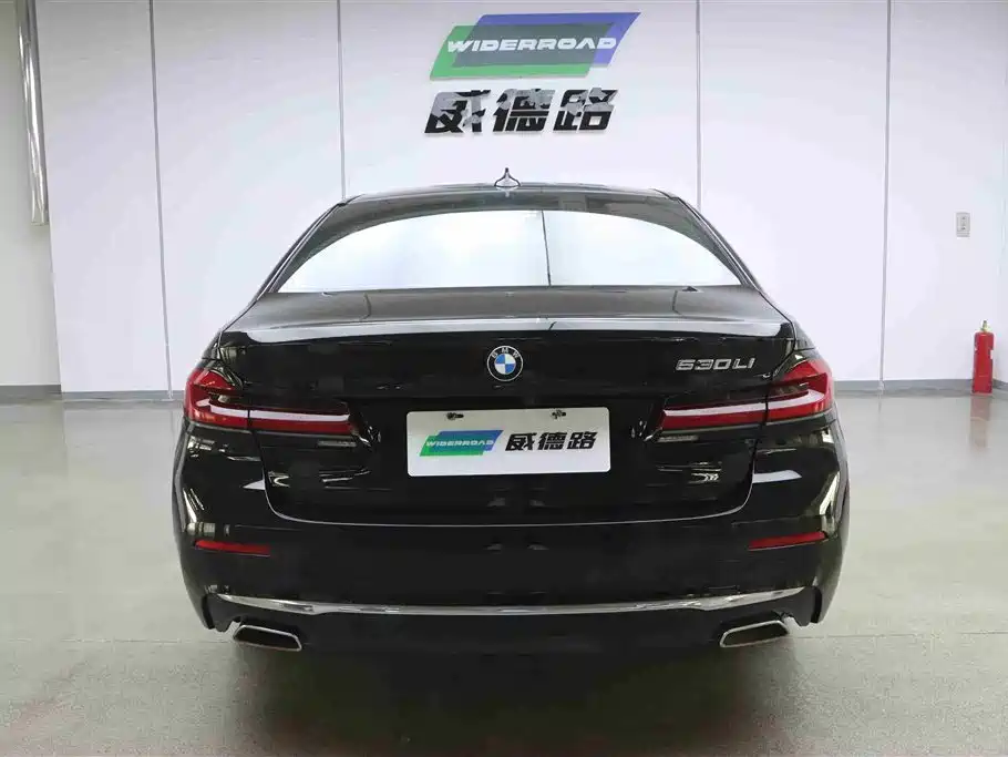 BMW BMW 5 Series 2022 Model Update II 530Li Premium Luxury Package 2022 - thumbnail 5
