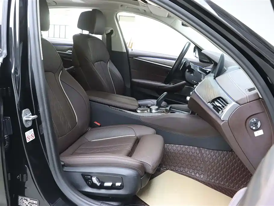 BMW BMW 5 Series 2022 Model Update II 530Li Premium Luxury Package 2022 - thumbnail 19