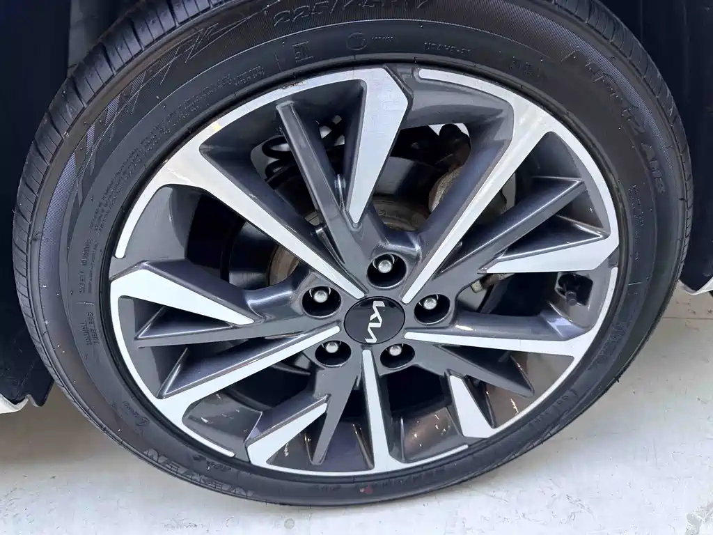 Kia Kia K3 2021 Facelift 1.5L CVT Fashion Edition 2022 - thumbnail 21