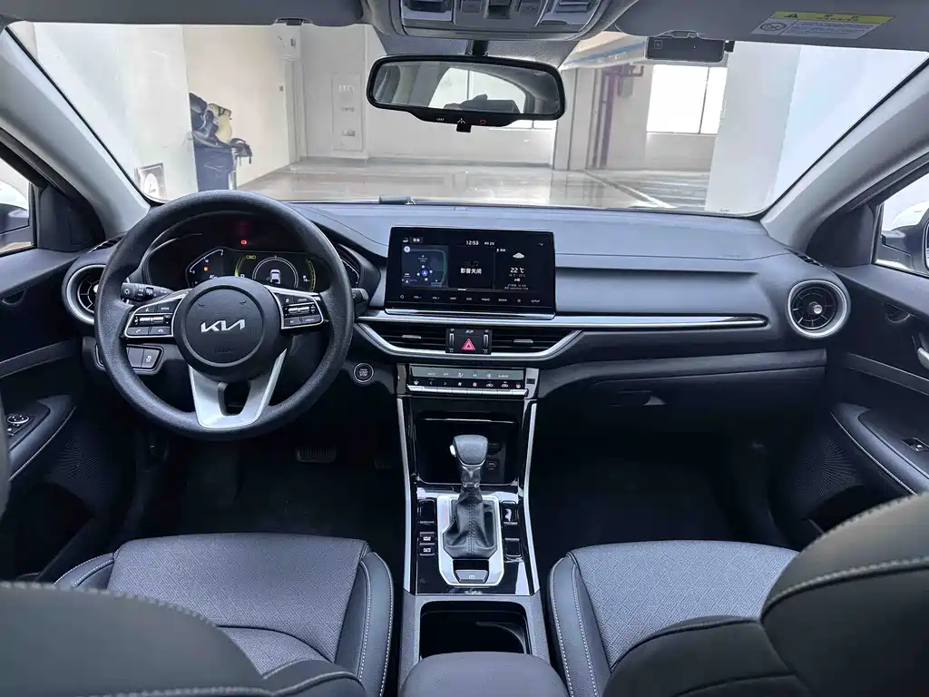 Kia Kia K3 2021 Facelift 1.5L CVT Fashion Edition 2022 - thumbnail 23