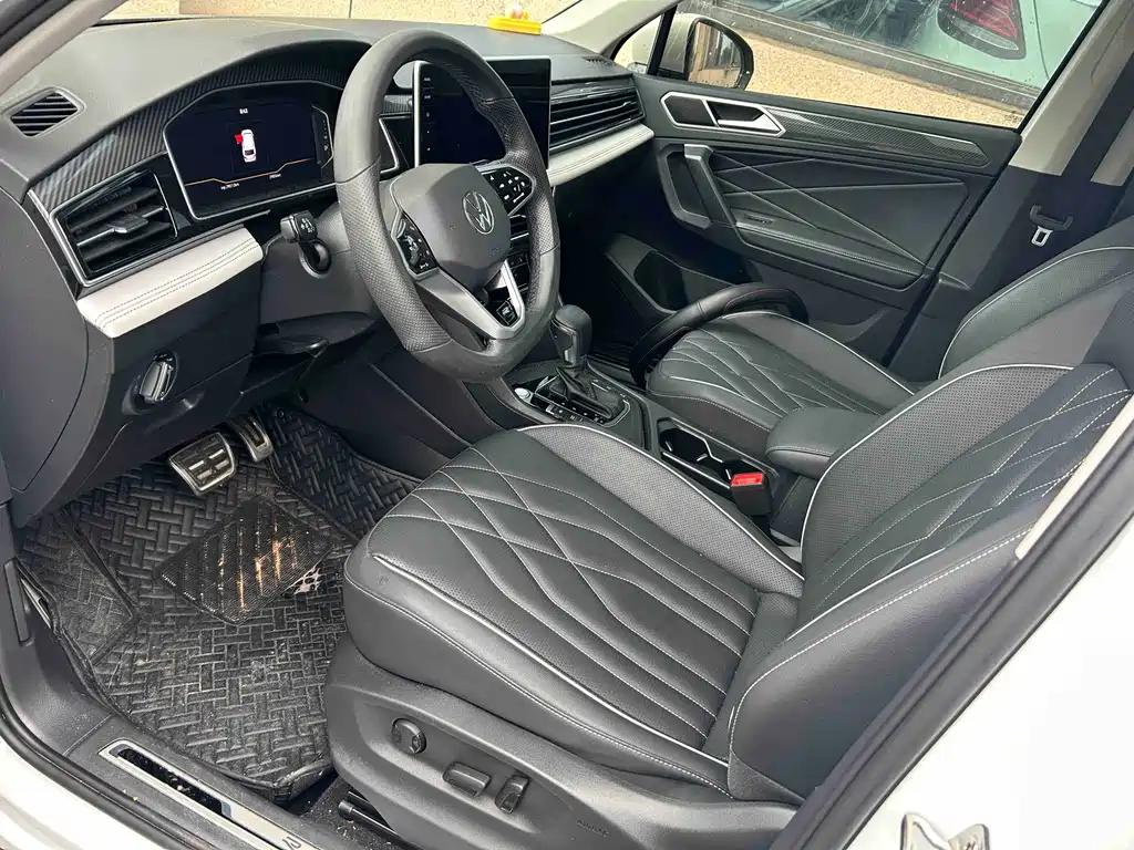 Volkswagen Volkswagen Tiguan L 2023 330TSI Automatic 2WD R-Line Premium Edition 2023 - thumbnail 5