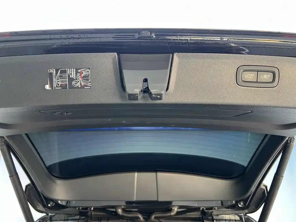 Volvo Volvo XC90 2023 B5 Momentum Premium 7-seater 2023 - thumbnail 24