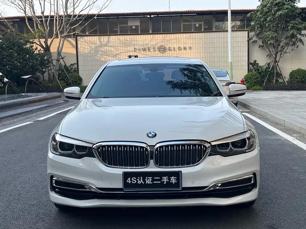 BMW BMW 5 Series 2020 525Li Luxury Package 2021 - thumbnail 2