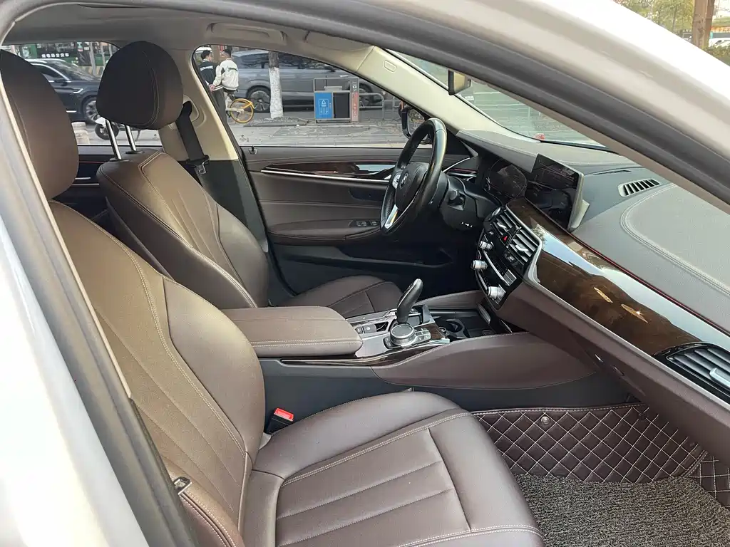 BMW BMW 5 Series 2020 525Li Luxury Package 2021 - thumbnail 21