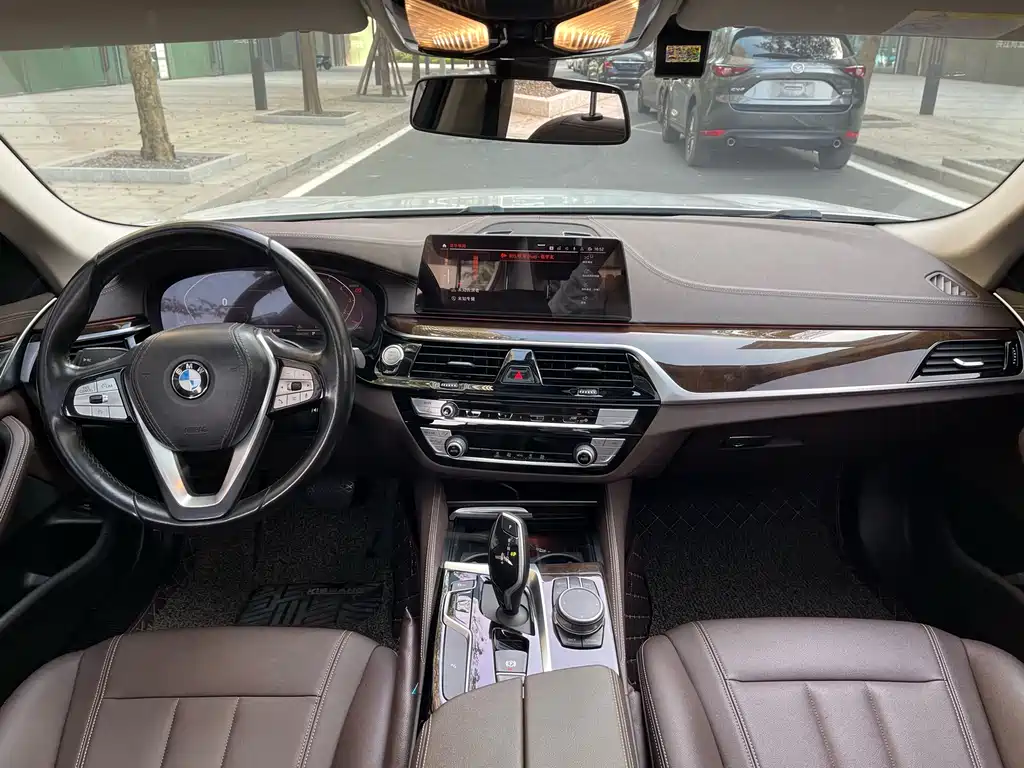BMW BMW 5 Series 2020 525Li Luxury Package 2021 - thumbnail 28