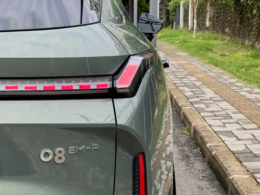 Lynk & Co Lynk & Co 08 EM-P 2023 220km AWD Performance Halo 2023 - thumbnail 12