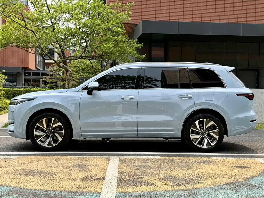 Li Auto Li Auto ONE 2021 Extended Range 6-seat Version 2021 - thumbnail 9