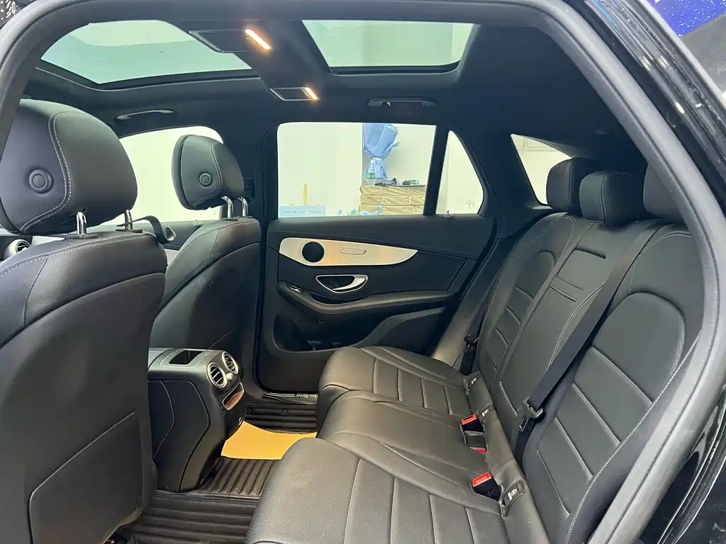 Mercedes-Benz Mercedes-Benz GLC 2021 GLC 260 L 4MATIC Dynamic Model 2021 - thumbnail 8