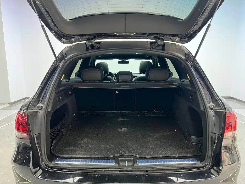 Mercedes-Benz Mercedes-Benz GLC 2021 GLC 260 L 4MATIC Dynamic Model 2021 - thumbnail 24