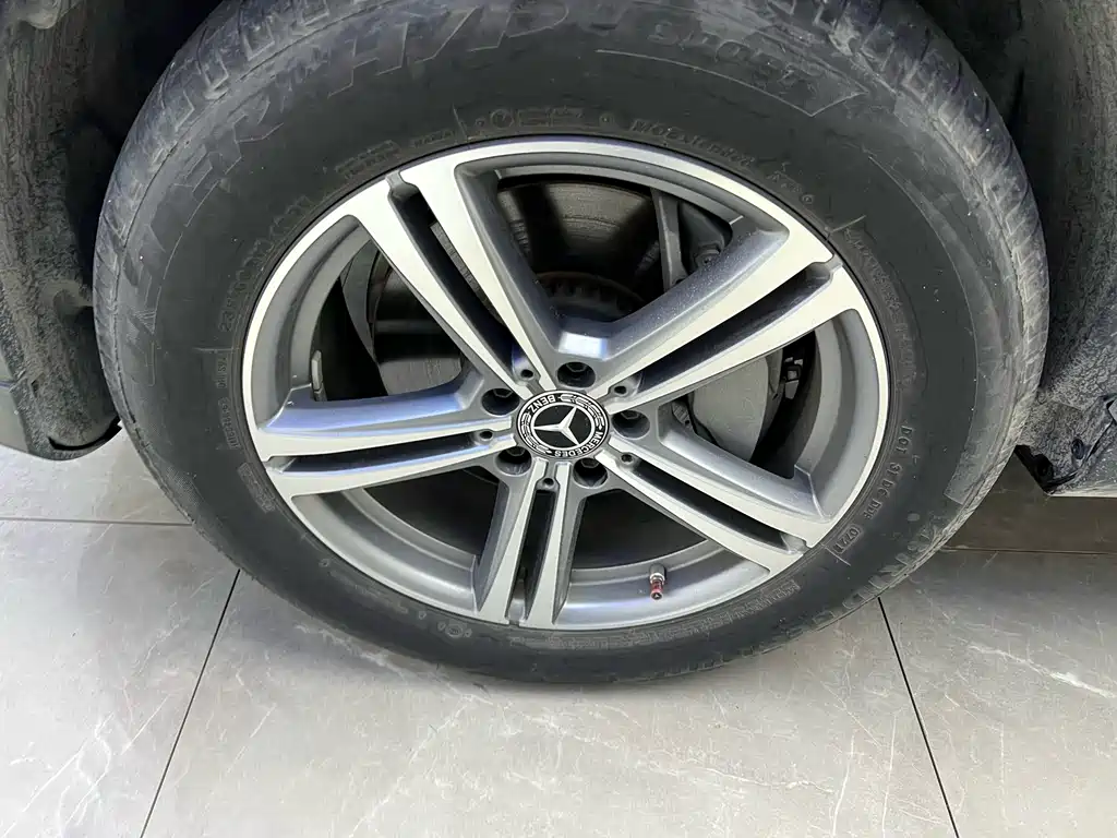 Mercedes-Benz Mercedes-Benz GLC 2021 GLC 260 L 4MATIC Dynamic Model 2021 - thumbnail 27