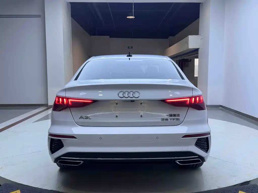 Audi Audi A3 2023 Facelift A3L Limousine 35 TFSI Luxury Sport Edition 2024 - thumbnail 3