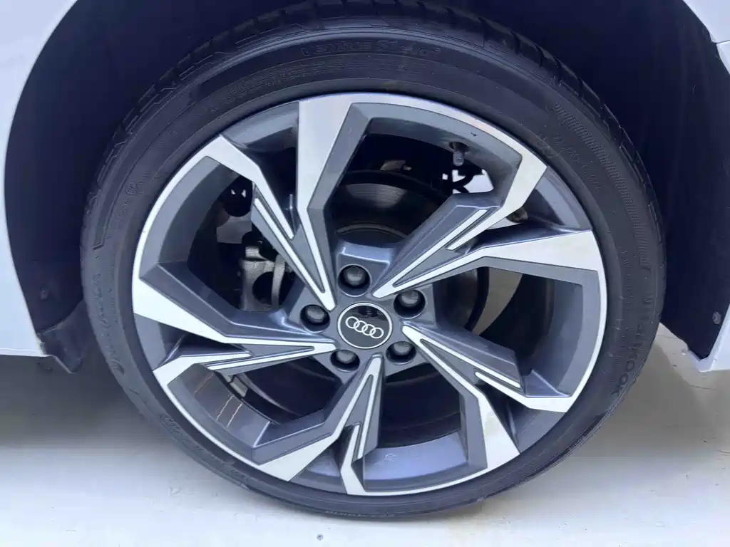 Audi Audi A3 2023 Facelift A3L Limousine 35 TFSI Luxury Sport Edition 2024 - thumbnail 24