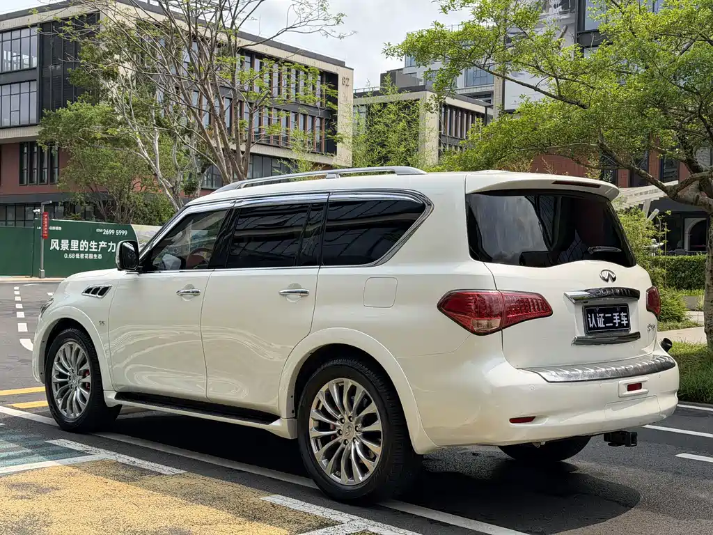 Infiniti Infiniti QX80 2016 5.6L 4WD 2018 - thumbnail 23