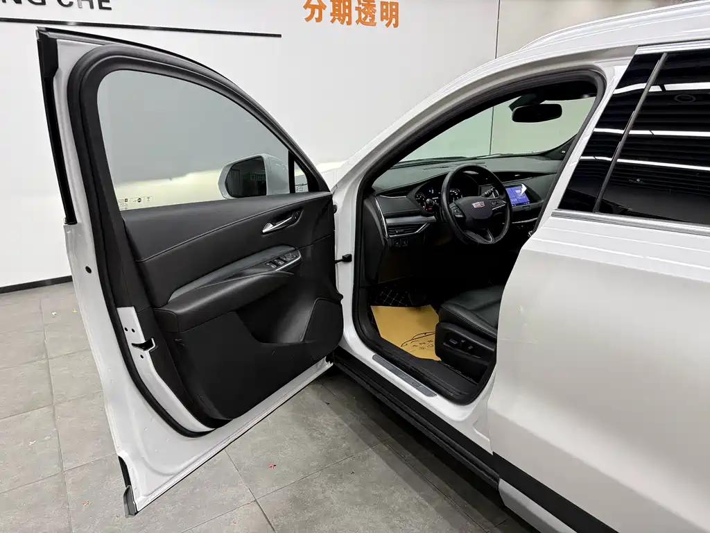 Cadillac Cadillac XT4 2020 28T FWD Premium Luxury 2021 - thumbnail 7