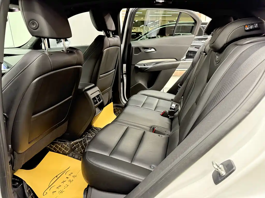 Cadillac Cadillac XT4 2020 28T FWD Premium Luxury 2021 - thumbnail 9