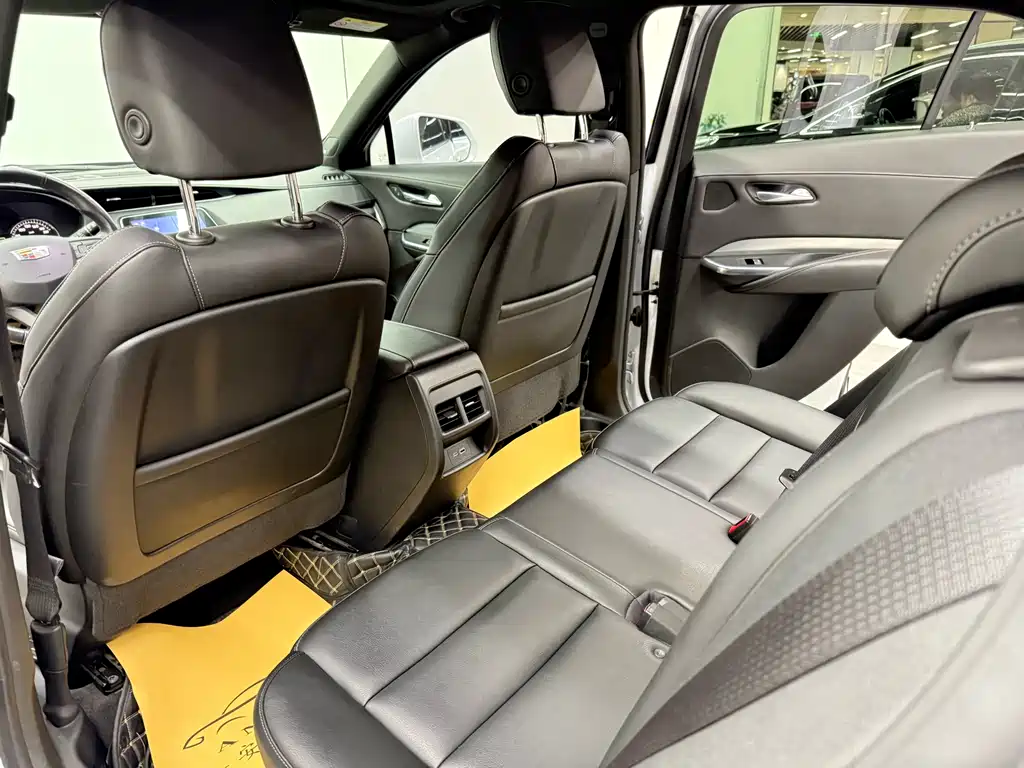 Cadillac Cadillac XT4 2020 28T FWD Premium Luxury 2021 - thumbnail 10