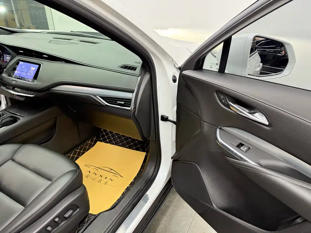 Cadillac Cadillac XT4 2020 28T FWD Premium Luxury 2021 - thumbnail 11