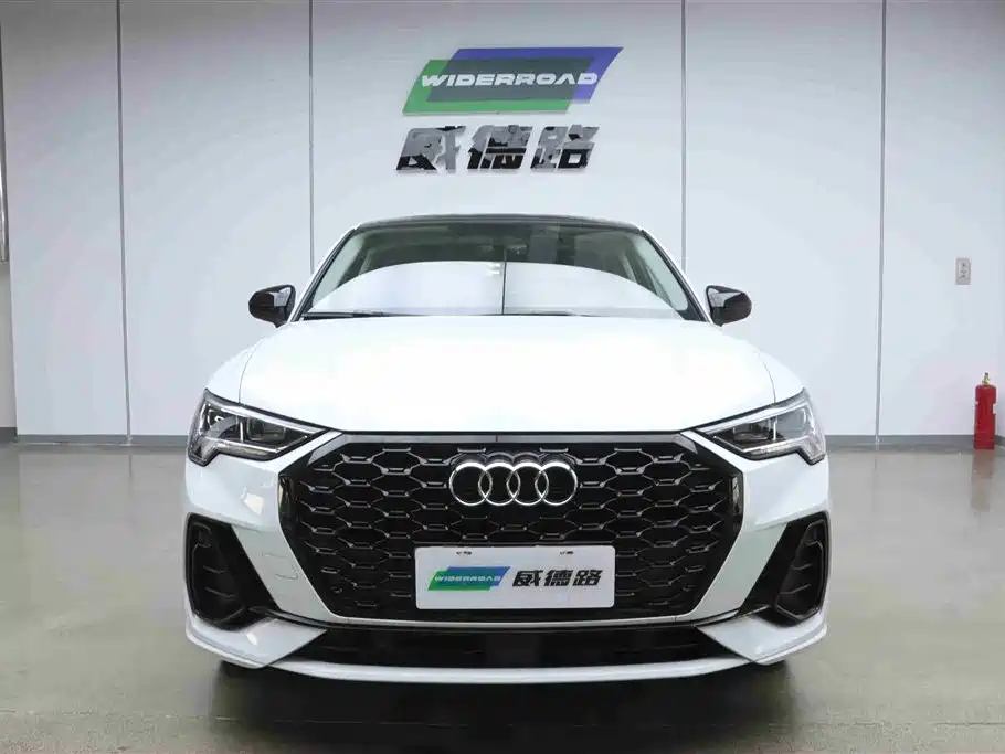 Audi Audi Q3 Sportback 2022 40 TFSI Fashion Edition 2022 - thumbnail 2