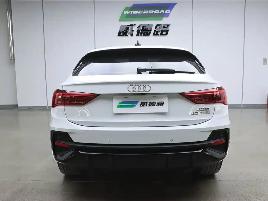 Audi Audi Q3 Sportback 2022 40 TFSI Fashion Edition 2022 - thumbnail 3