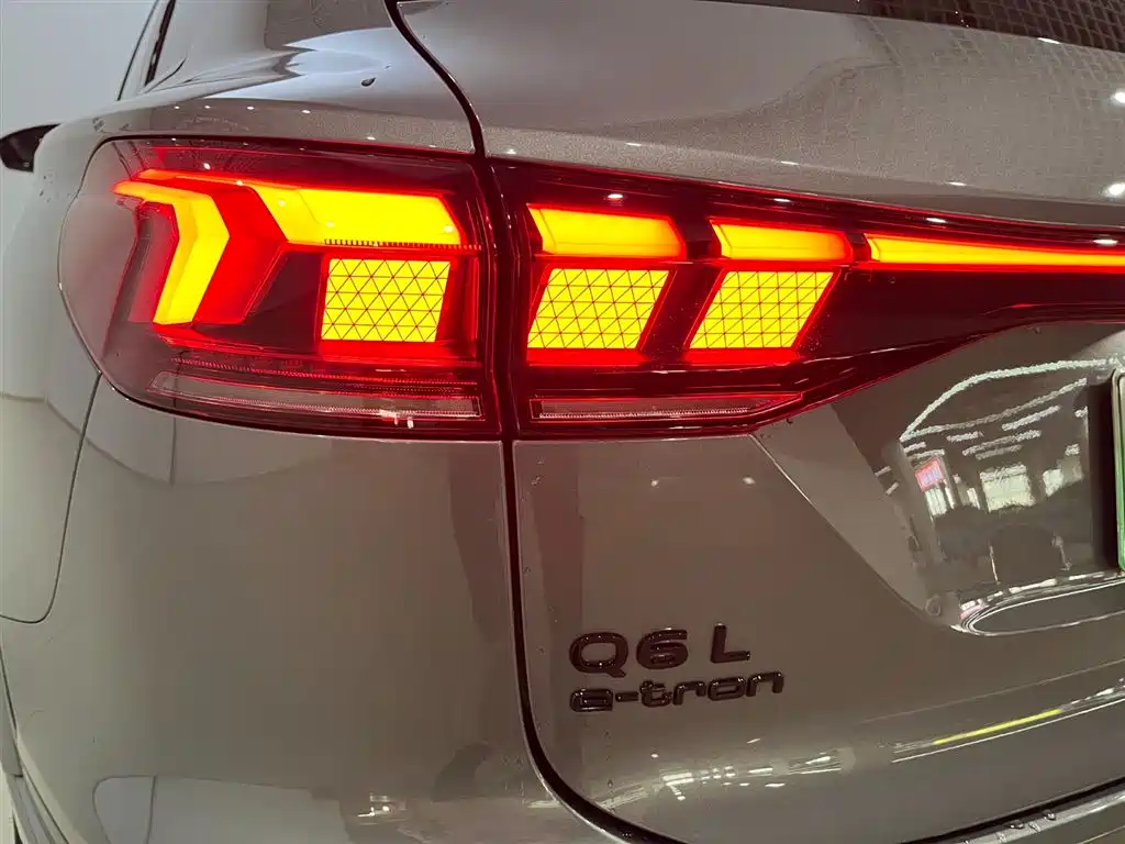 Audi Audi Q6L e-tron 2026 Launch Edition 2025 - thumbnail 7