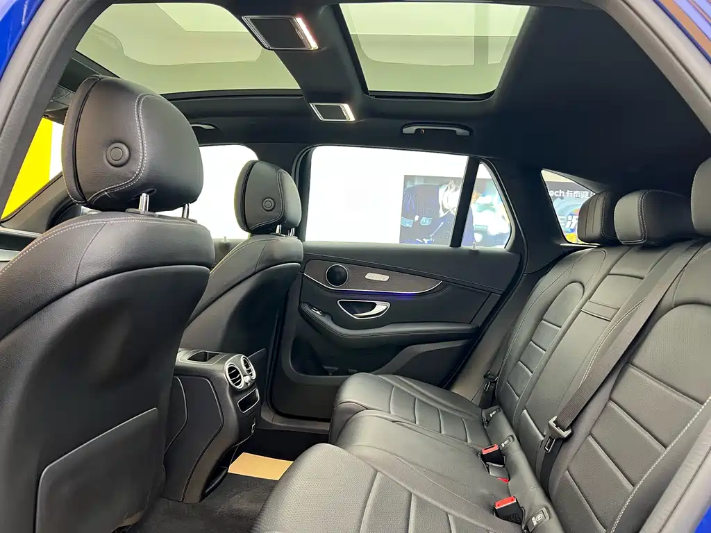 Mercedes-Benz Mercedes-Benz GLC 2020 Facelift GLC 260 L 4MATIC Luxury Model 2020 - thumbnail 9