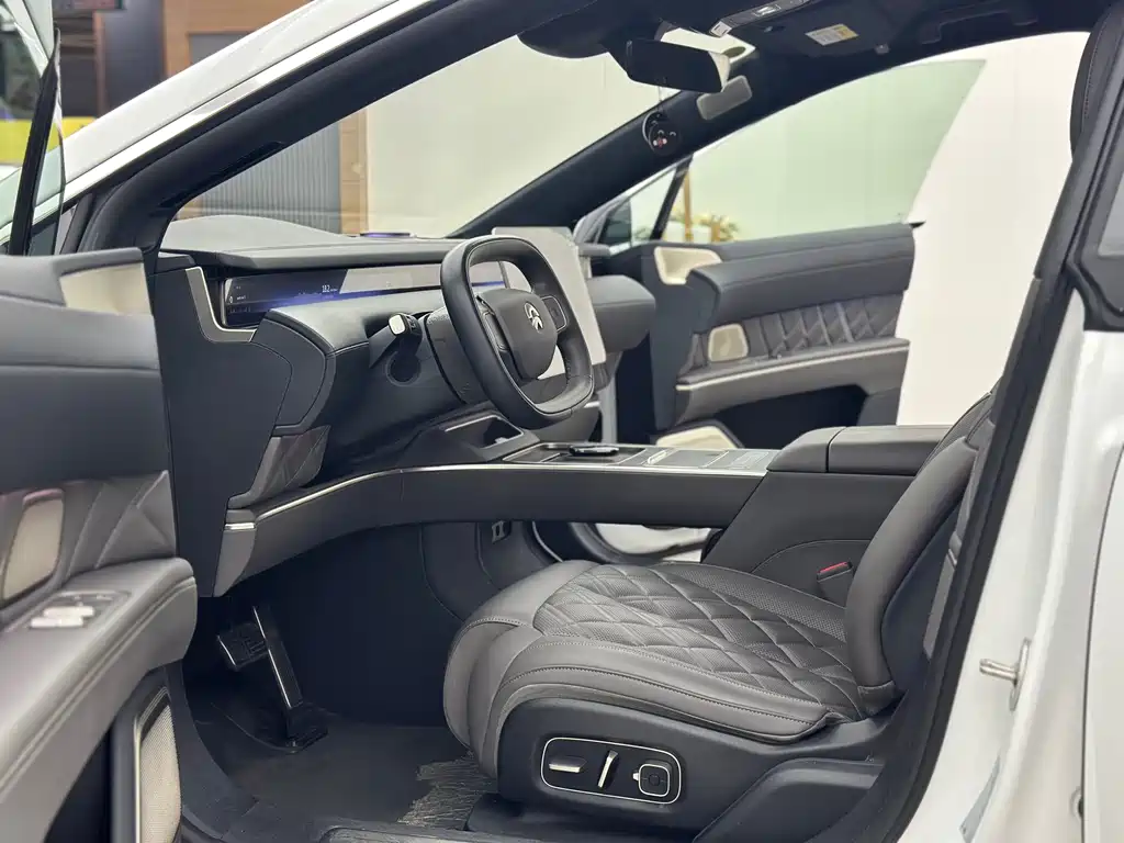 NIO NIO ET9 2025 Model 102kWh 2025 - thumbnail 8