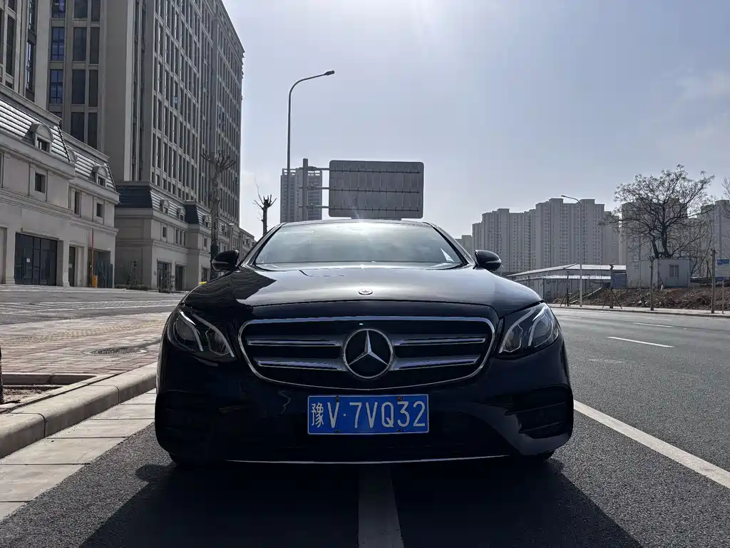 Mercedes-Benz Mercedes-Benz E-Class 2020 E 260 L Sport 2020 - thumbnail 3
