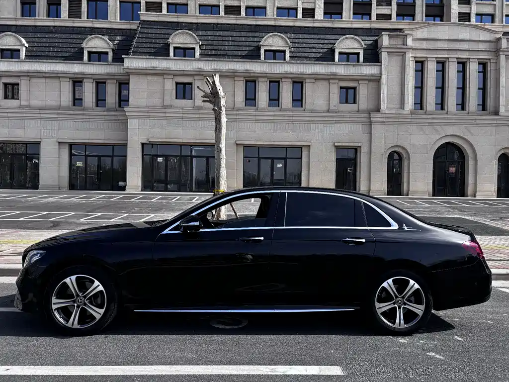Mercedes-Benz Mercedes-Benz E-Class 2020 E 260 L Sport 2020 - thumbnail 6