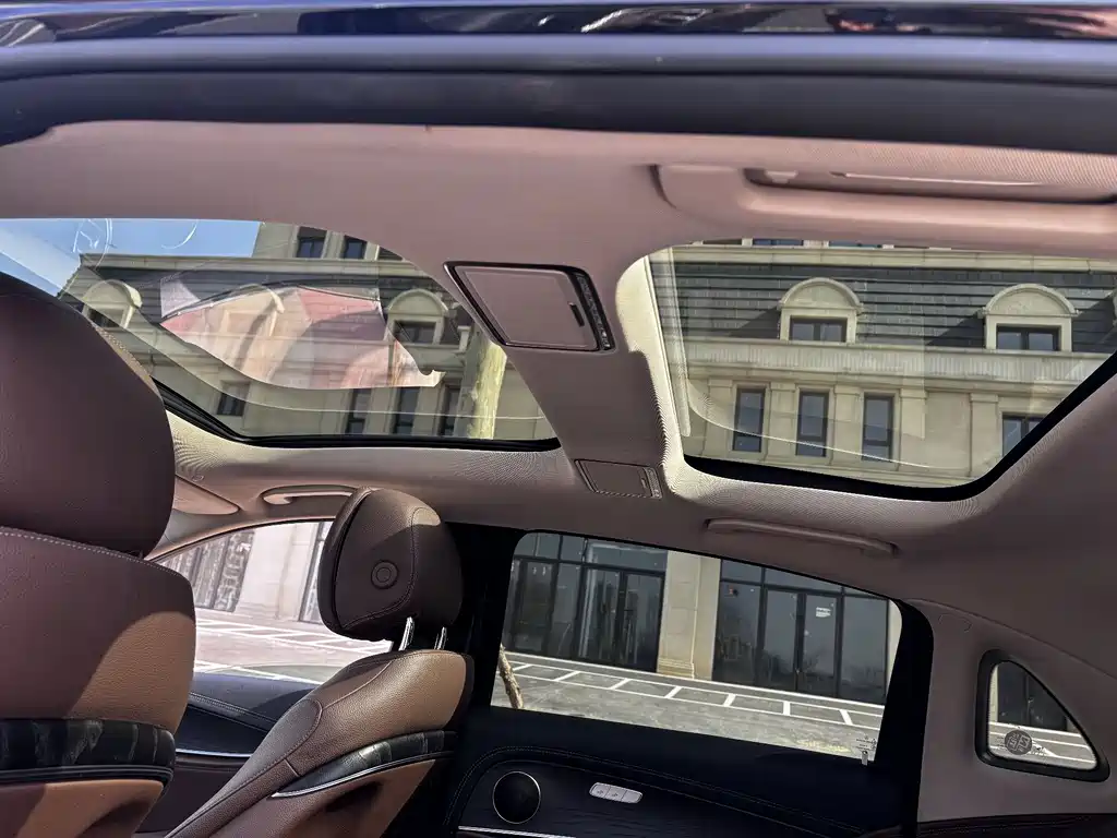 Mercedes-Benz Mercedes-Benz E-Class 2020 E 260 L Sport 2020 - thumbnail 9