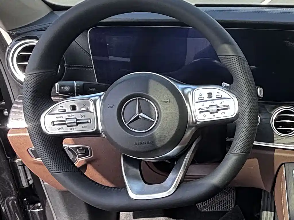 Mercedes-Benz Mercedes-Benz E-Class 2020 E 260 L Sport 2020 - thumbnail 14