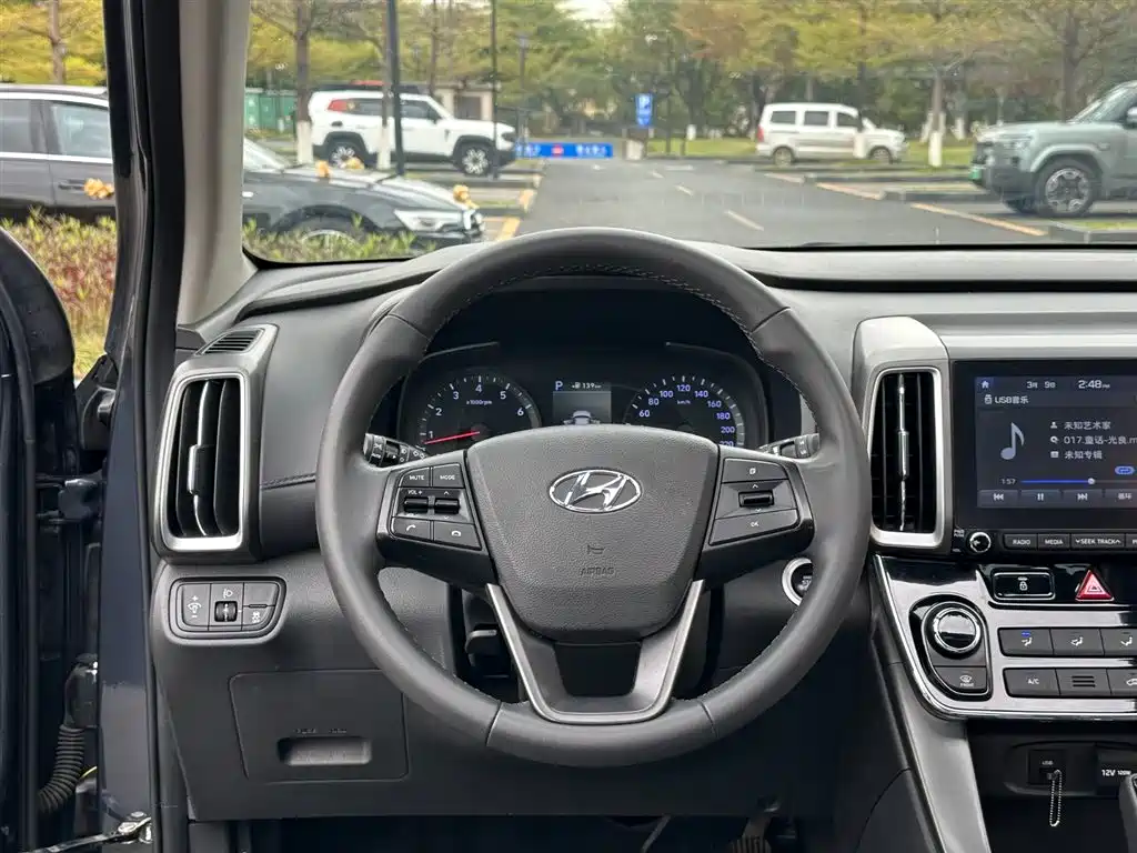 Hyundai Hyundai ix35 2018 2.0L Automatic 2WD Smart Joy Plus Edition 2018 - thumbnail 8