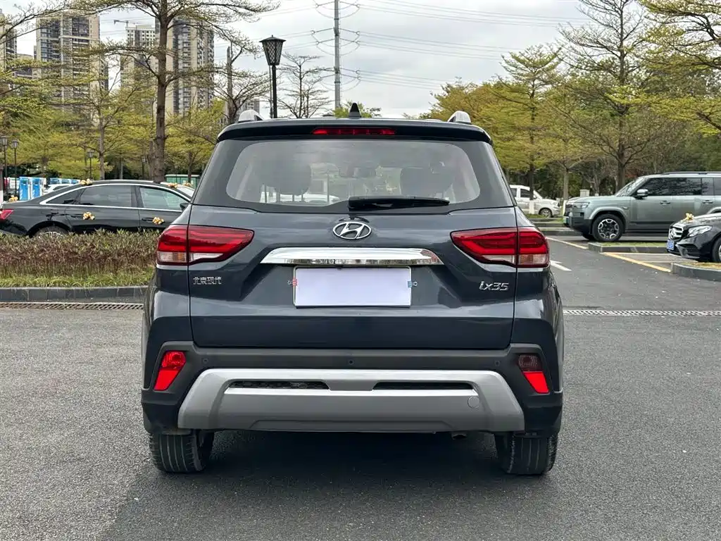 Hyundai Hyundai ix35 2018 2.0L Automatic 2WD Smart Joy Plus Edition 2018 - thumbnail 16